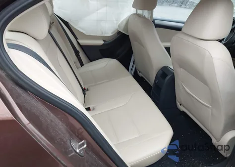 2017 Volkswagen Jetta 1.4T Se z USA, uszkodzony, nr VIN 3VWDB7AJ7HM201444